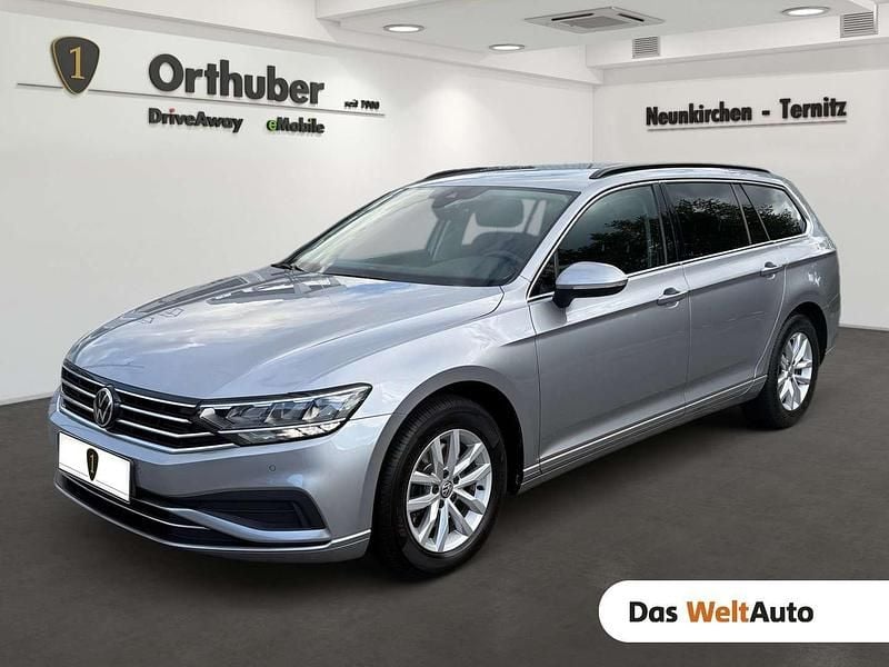 Silber metallic Gebraucht 2022 VW Passat Business Kombi | € 21.990 (Fairer Preis) - Bild 1/4