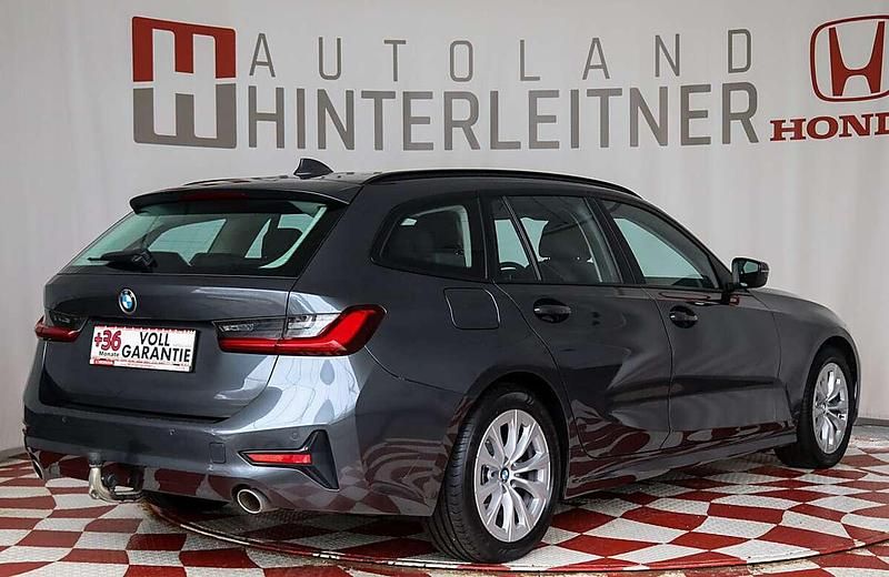 Gebraucht BMW 318 Advantage 150 PS (110 kW) 2020 Grau Kombi