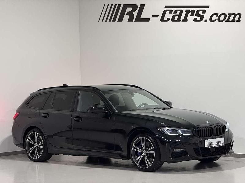 Schwarz Gebraucht 2021 BMW 330e M Sport Kombi | € 31.990 (Fairer Preis) - Bild 1/4