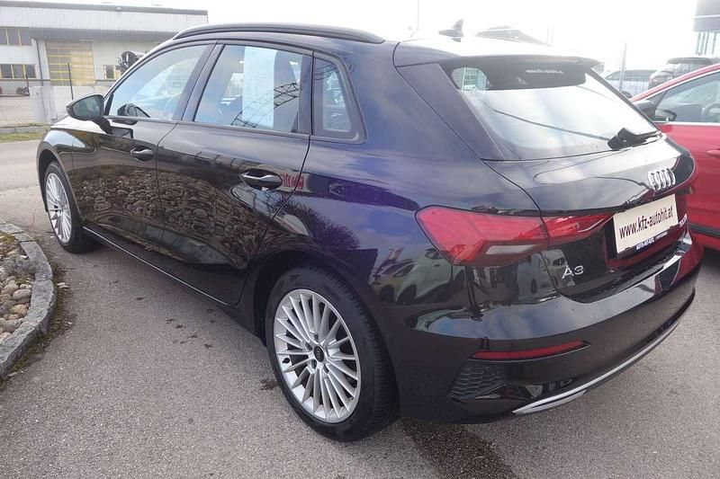 Gebraucht Audi A3 Advanced 110 PS (80 kW) 2024 Schwarz Limousine