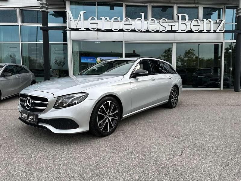 Gebraucht Mercedes E220 Avantgarde 194 PS (142 kW) 2019 Silber Kombi