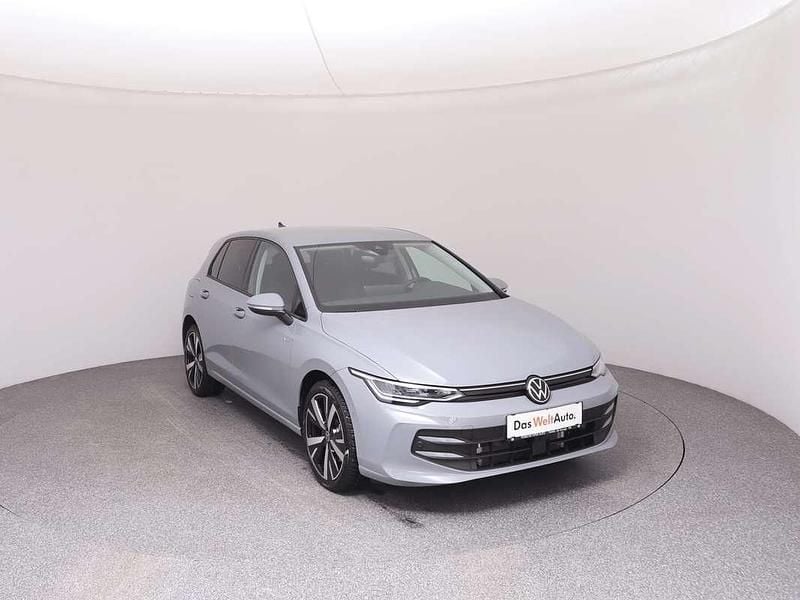 Neu VW Golf VIII 150 PS (110 kW) 2025 Grau Limousine
