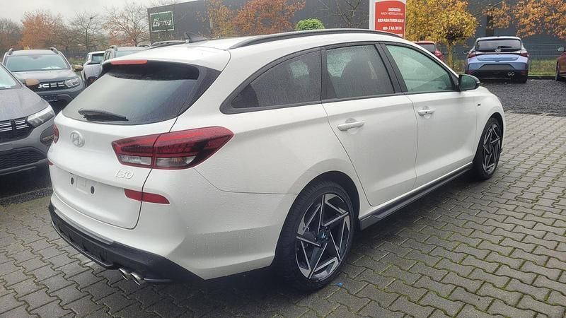 Neu Hyundai i30 N Line 140 PS (102 kW) 2025 Weiß Kombi