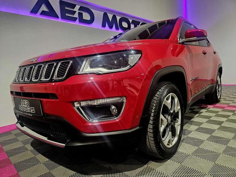 Gebraucht Jeep Compass Limited 140 PS (102 kW) 2019 Rot SUV