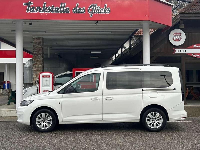 Gebraucht VW Caddy Maxi 102 PS (75 kW) 2022 Weiß Van / Kleinbus