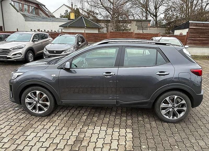Gebraucht Kia Stonic Silver 120 PS (88 kW) 2020 Grau SUV
