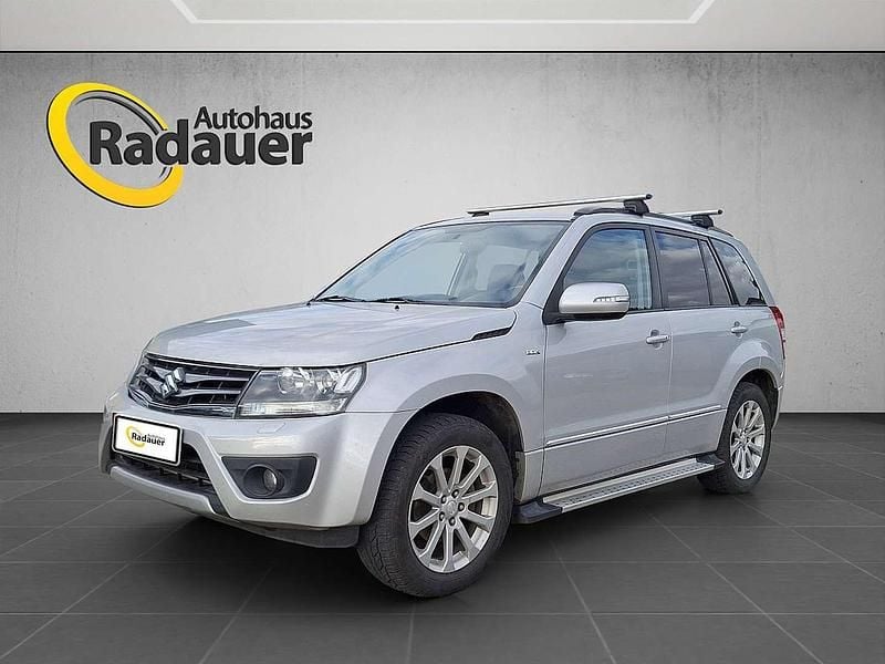 Gebraucht Suzuki Grand Vitara 129 PS (94 kW) 2013 Silber Limousine