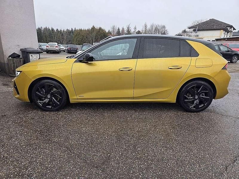 Gebraucht Opel Astra Ultimate 150 PS (110 kW) 2022 Gelb Limousine