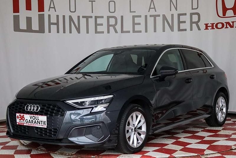 Gebraucht Audi A3 Ambiente 116 PS (85 kW) 2021 Grau Limousine