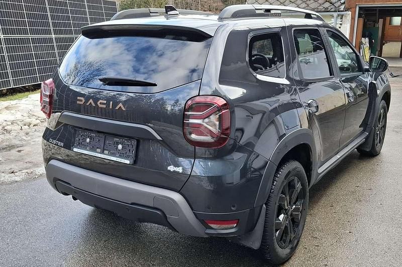 Gebraucht Dacia Duster 116 PS (85 kW) 2024 Grau SUV