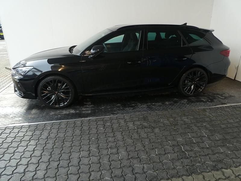 Neu Cupra Leon 204 PS (150 kW) 2026 Schwarz  metallic Kombi