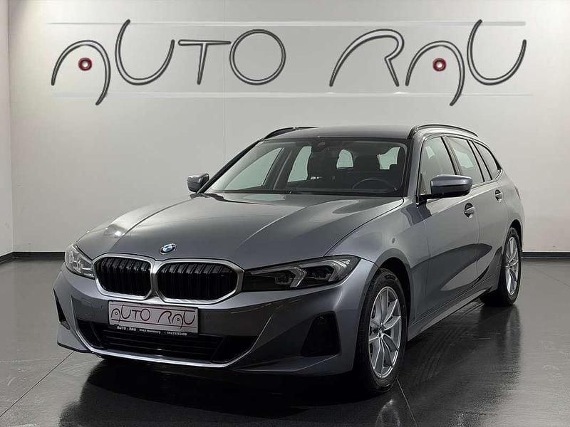 Gebraucht BMW 320 190 PS (139 kW) 2023 Grau Kombi