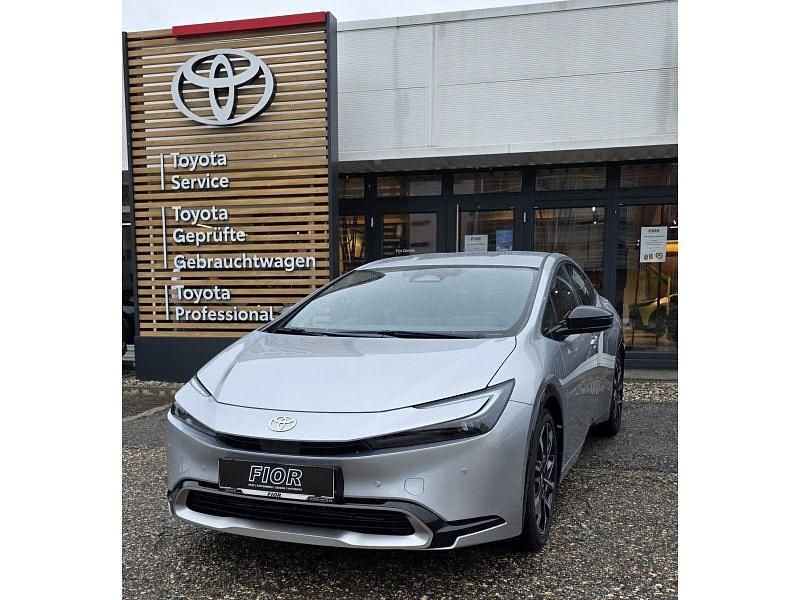 Neu 2025 Toyota Prius Plug-in Hybrid Executive Kleinwagen | € 42.990 - Bild 1/4