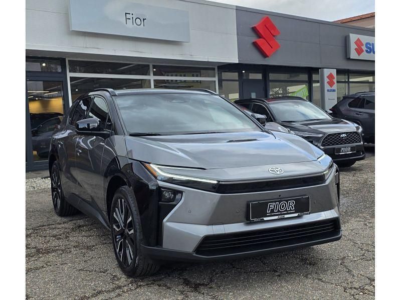 Neu Toyota bZ4X Lounge 164 kW (224 PS) 2026 SUV
