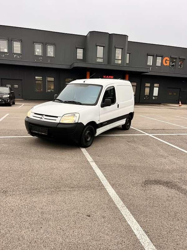 Gebraucht Citroën Berlingo 69 PS (50 kW) 2008 Weiß Van / Kleinbus