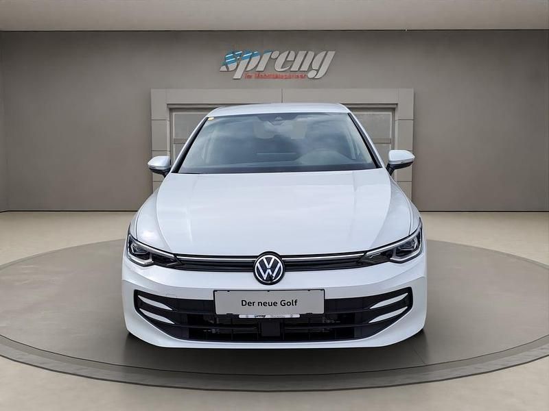 Gebraucht VW Golf VIII 115 PS (84 kW) 2025 Weiss  metallicperleffekt Limousine