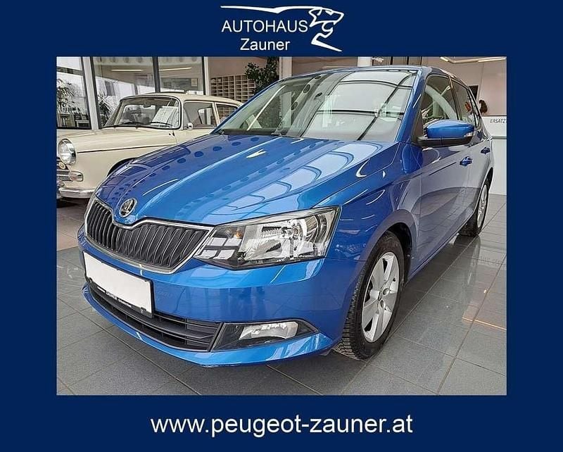 Blau Gebraucht 2016 Skoda Fabia Active Limousine | € 5.990 (Superpreis) - Bild 1/4