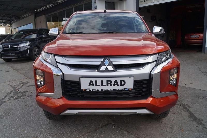 Gebraucht Mitsubishi L200 Intense 150 PS (110 kW) 2020 Orange Abholung