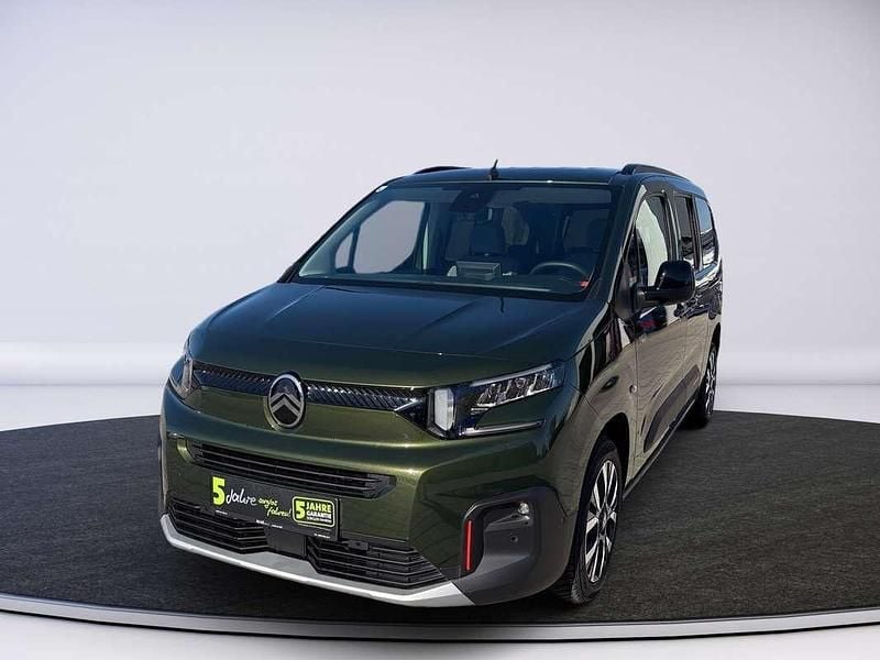 Gebraucht Citroën Berlingo 131 PS (96 kW) 2025 Grün Van / Kleinbus