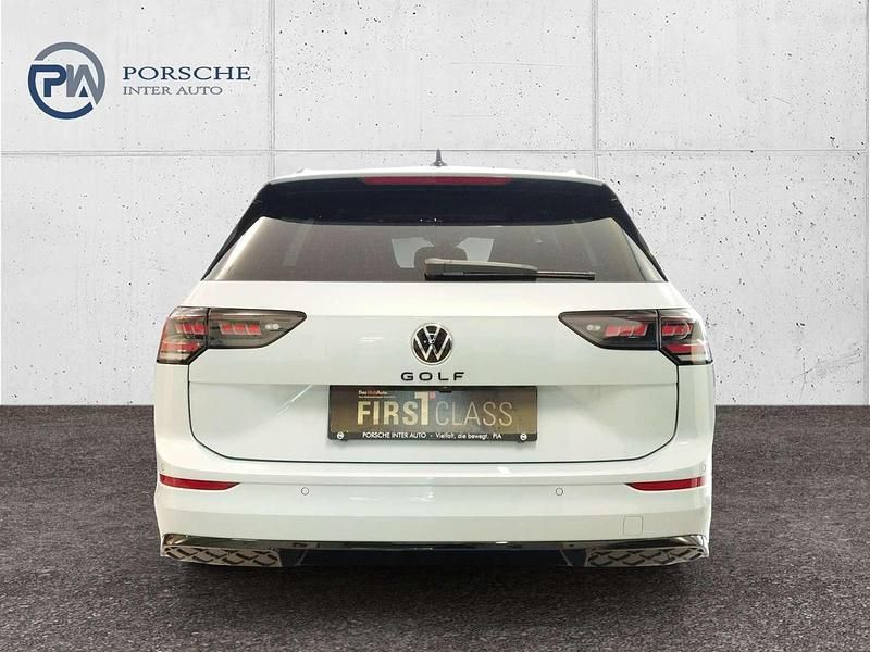 Gebraucht VW Golf VIII Sport 150 PS (110 kW) 2025 Hellblau  metallic Kombi