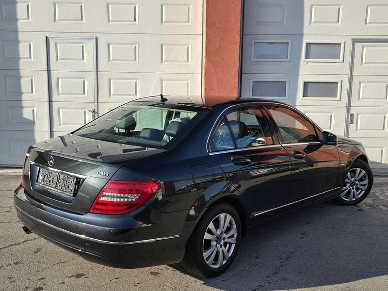 Gebraucht Mercedes C180 Avantgarde 120 PS (88 kW) 2012 Schwarz Limousine