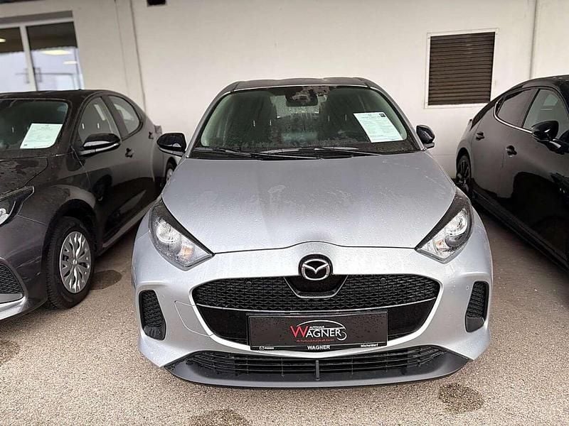 Neu Mazda 2 Exclusive-Line 116 PS (85 kW) 2025 Silber Limousine
