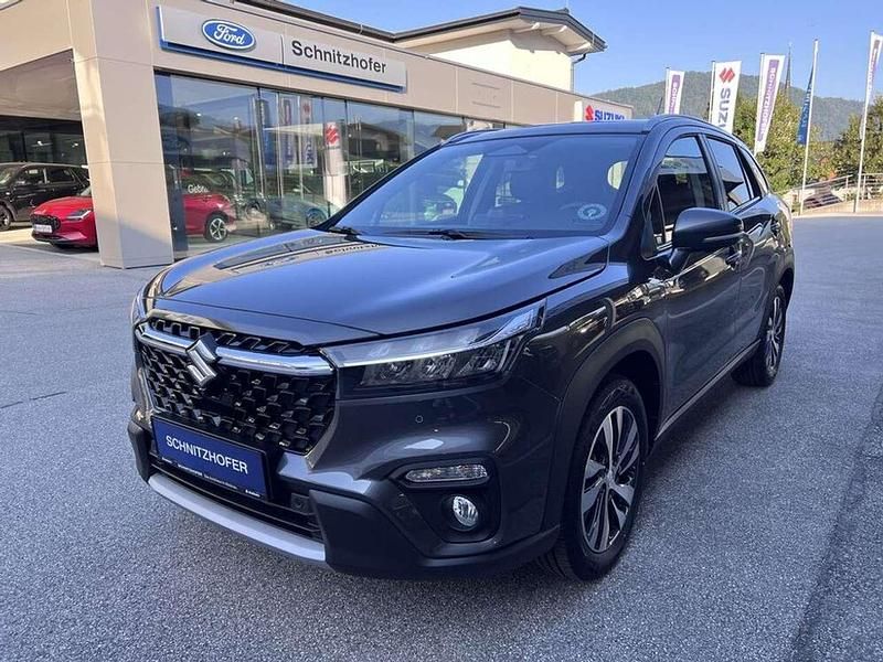 Grau Neu 2025 Suzuki SX4 S-Cross GL SUV | € 33.380 (Teuer) - Bild 1/4