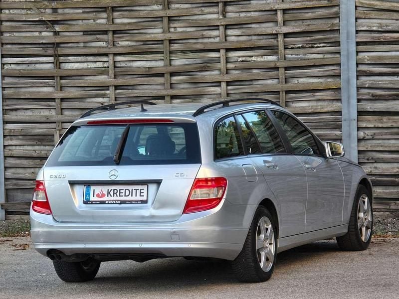 Gebraucht Mercedes C200 136 PS (100 kW) 2009 Grau Kombi
