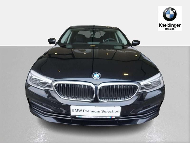 Gebraucht BMW 520 Efficient Dynamics 190 PS (139 kW) 2020 Saphirschwarz Limousine