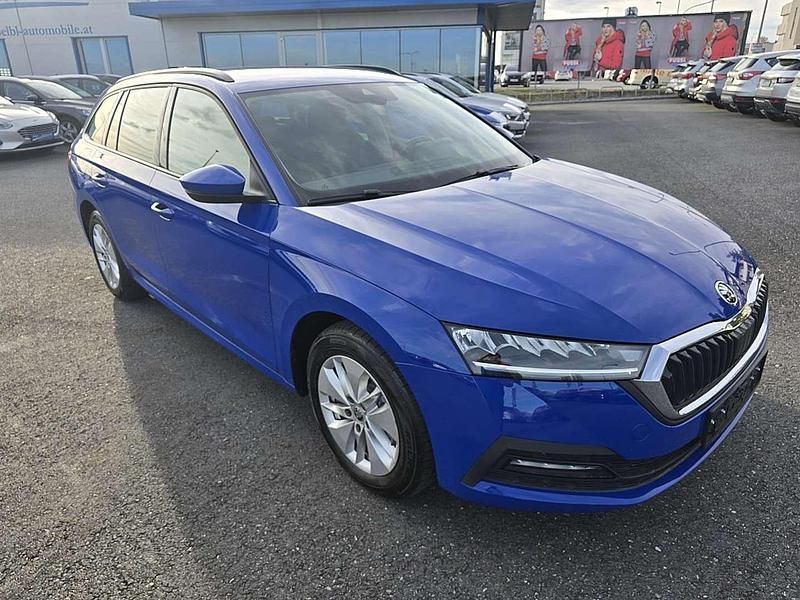 Blau Gebraucht 2022 Skoda Octavia Ambition Kombi | € 20.590 (Fairer Preis) - Bild 1/4