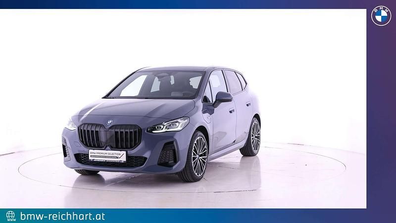 Grau Gebraucht 2023 BMW 225 M Sport Kombi | € 40.890 (Fairer Preis) - Bild 1/4