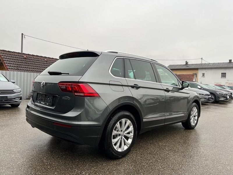Gebraucht VW Tiguan Comfortline 150 PS (110 kW) 2020 Grau SUV