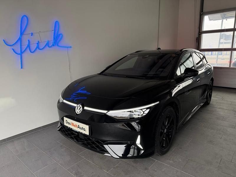 Schwarz metallic Neu 2025 VW ID.7 GTX Kombi | € 59.990 (Fairer Preis) - Bild 1/4