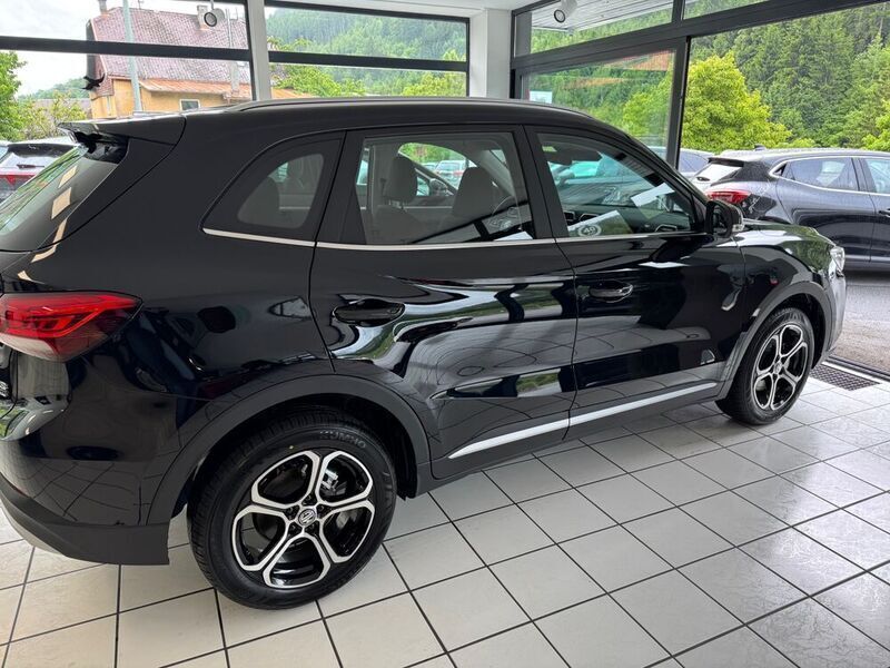 Neu MG ZS Comfort 102 PS (75 kW) 2025 Limousine