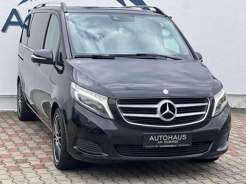 Gebraucht Mercedes V250 Avantgarde 190 PS (139 kW) 2015 Schwarz Van / Kleinbus