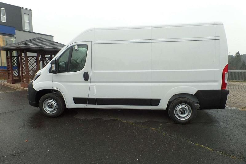 Weiß Neu 2025 Fiat Ducato S Van | € 30.980 - Bild 1/4