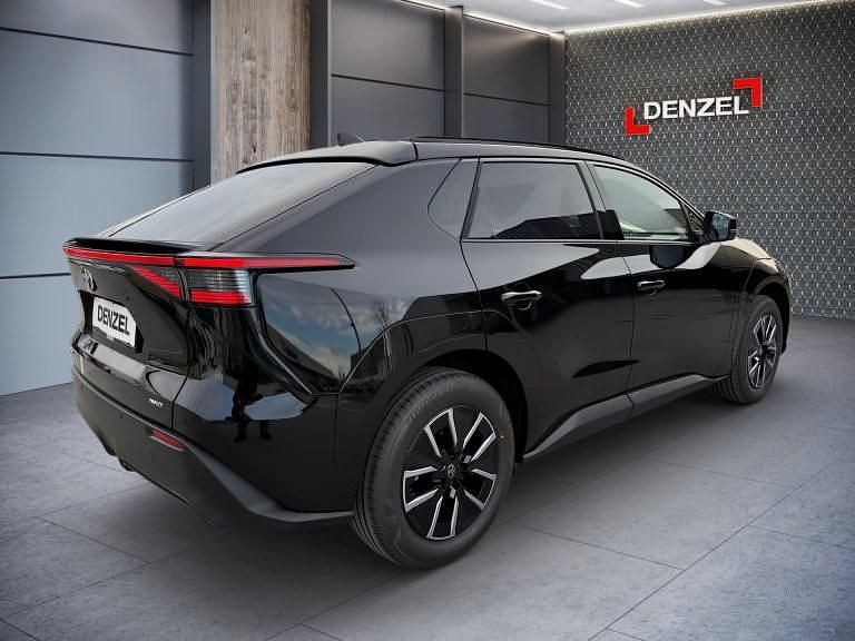 Neu Toyota bZ4X Active 252 kW (343 PS) 2026 Attitude black SUV