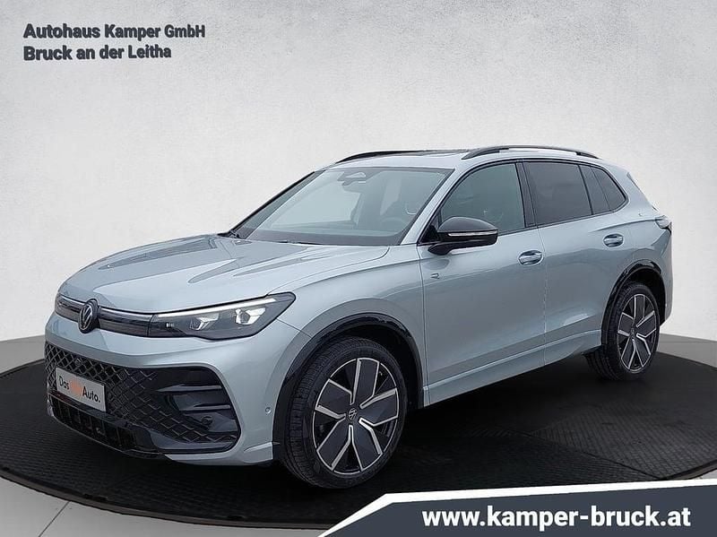 Neu VW Tiguan Sport 150 PS (110 kW) 2025 Silber  metallic SUV