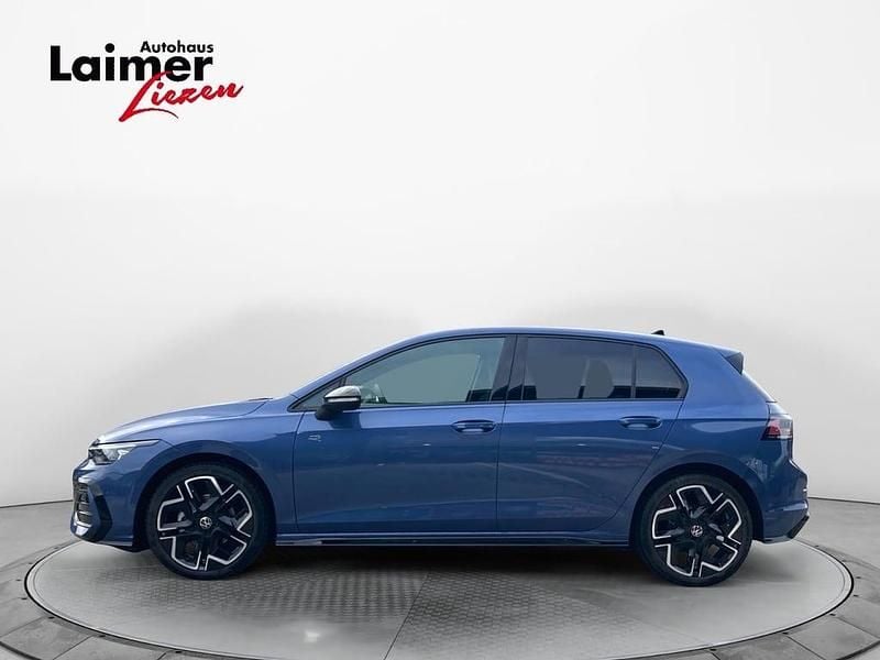 Neu VW Golf VIII Sport 115 PS (84 kW) 2026 Mittelblau  normal
