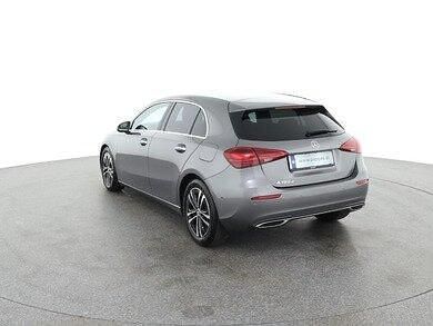 Gebraucht Mercedes A180 Progressive 116 PS (85 kW) 2023 Mountaingrau metallic Limousine