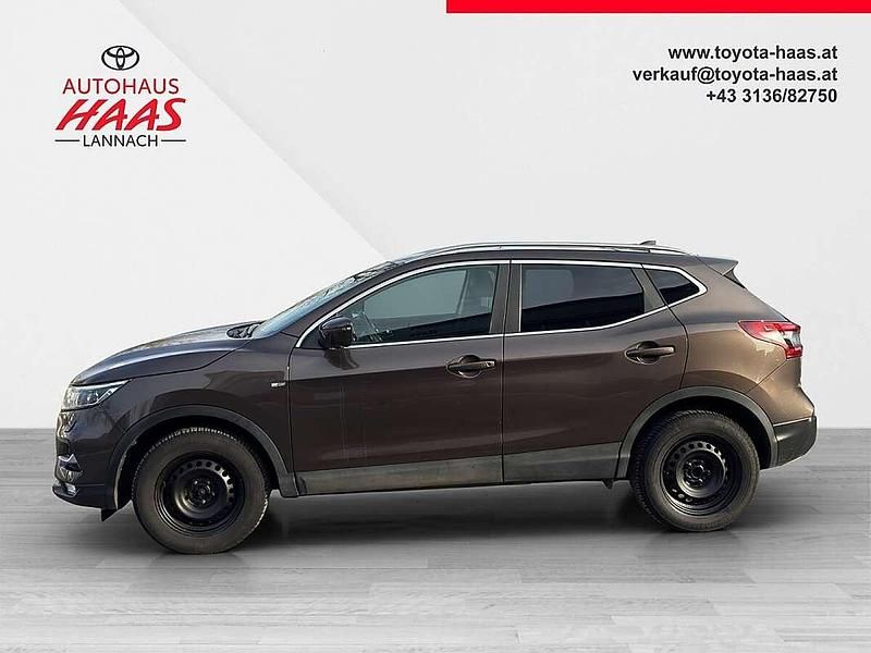 Gebraucht Nissan Qashqai Acenta 131 PS (96 kW) 2017 Braun SUV
