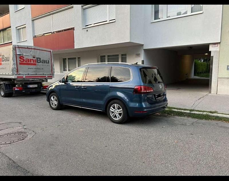 Gebraucht 2017 VW Sharan Highline Van / Kleinbus | € 12.200 (Fairer Preis) - Bild 1/4