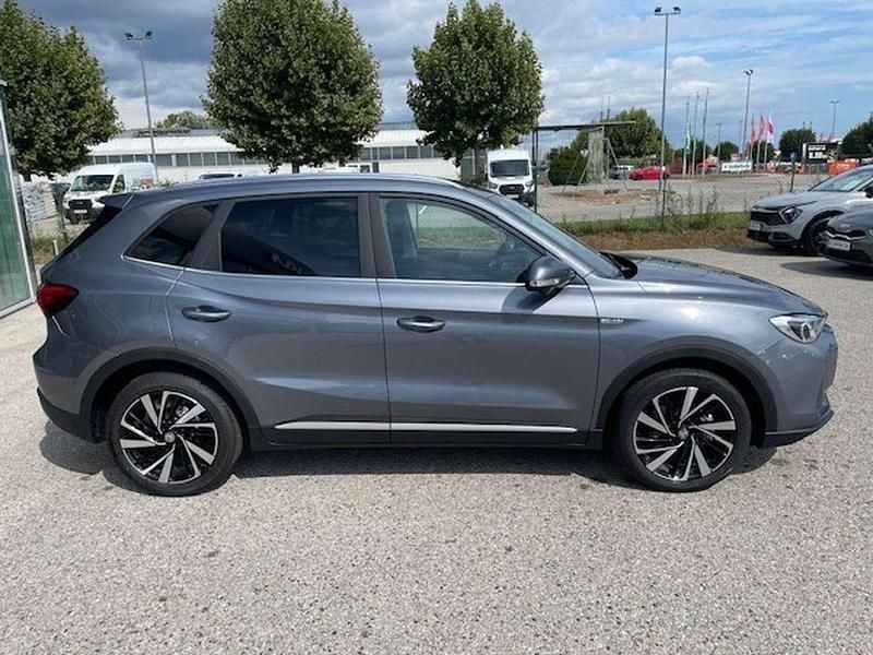 Gebraucht MG ZS Luxury 102 PS (75 kW) 2025 Grau Limousine