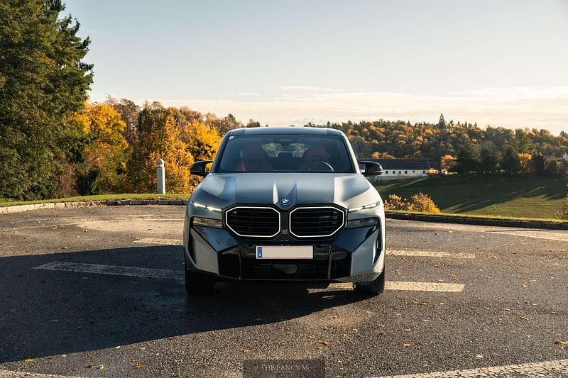 Gebraucht BMW XM Comfort Edition 748 PS (550 kW) 2025 Grau SUV