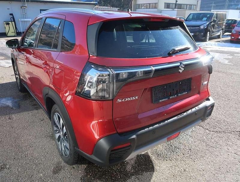 Gebraucht Suzuki SX4 S-Cross 129 PS (94 kW) 2025 Rot SUV