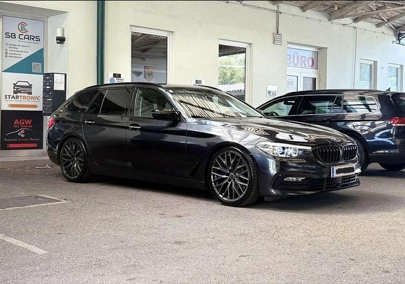 Gebraucht BMW 520 Sport Line 190 PS (139 kW) 2017 Grau Kombi