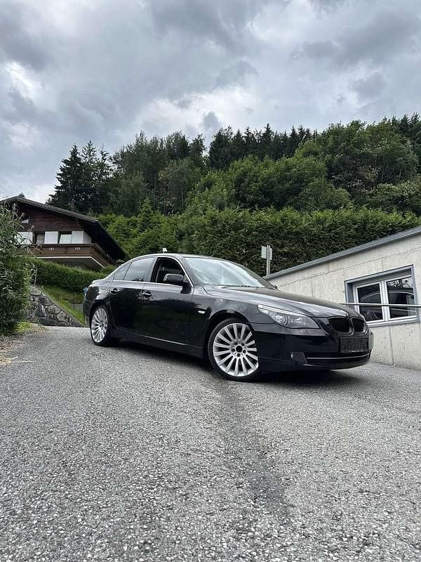 Schwarz Gebraucht 2008 BMW 530 Limousine | € 15.250 (Fairer Preis) - Bild 1/4