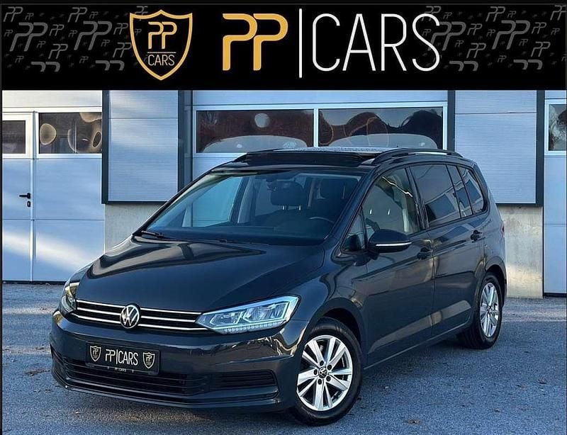Grau Gebraucht 2022 VW Touran Van / Kleinbus | € 23.870 (Fairer Preis) - Bild 1/3