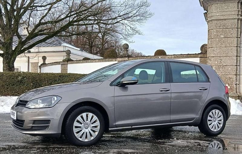 Gebraucht VW Golf VII Trendline 105 PS (77 kW) 2013 Grau Limousine