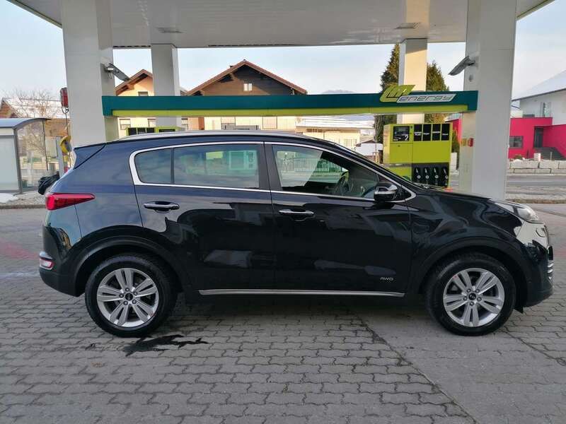 Verkauft Kia Sportage GT Line 4WD ab €., gebraucht 2016, 110.000 km in Henndorf am Wall...